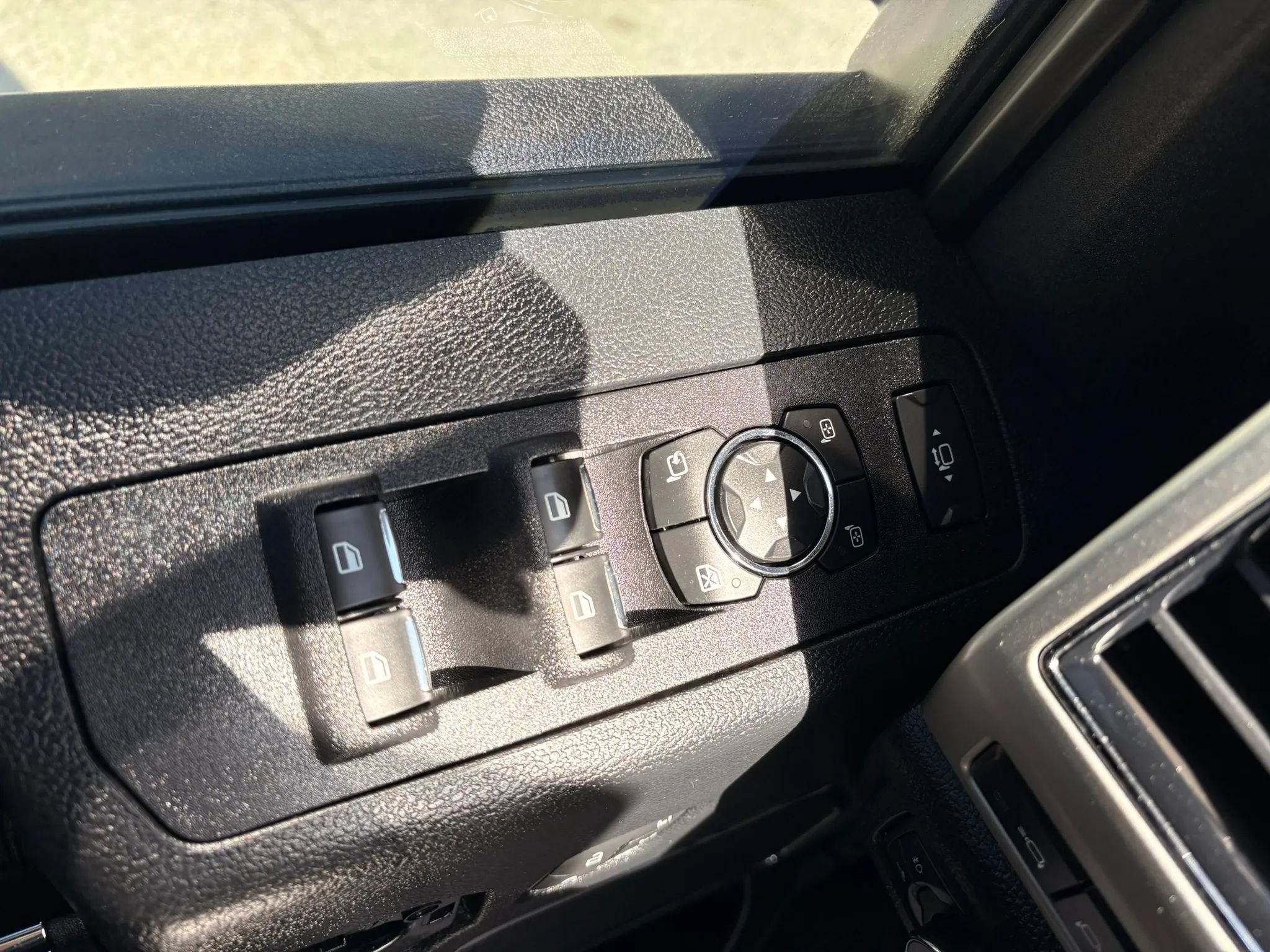 Used 2020 Ford F250 Lariat AWD/4WD image 30