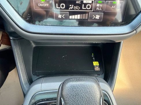 Used 2024 Subaru Crosstrek 2.5i Limited AWD/4WD image 23