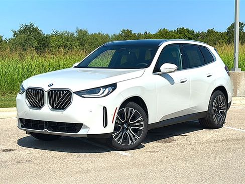 New 2026 BMW X3 xDrive30i w/ Premium Package AWD/4WD image 2