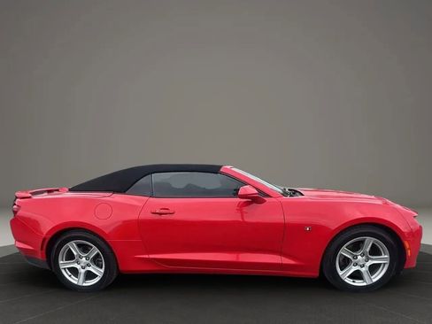 Used 2020 Chevrolet Camaro LT image 4