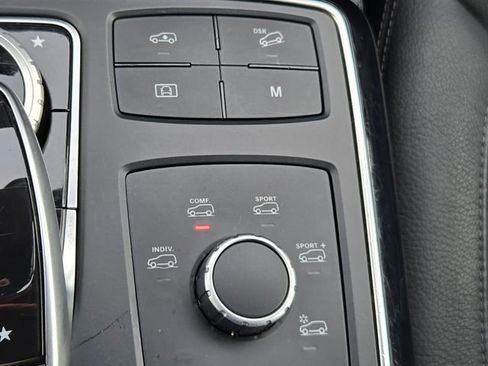 Used 2019 Mercedes-Benz GLE 43 AMG 4MATIC image 36