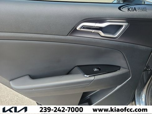 Certified 2024 Kia Sportage EX FWD image 15