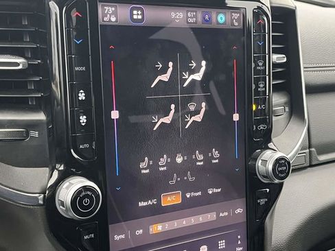 Used 2025 RAM 1500 Laramie image 31