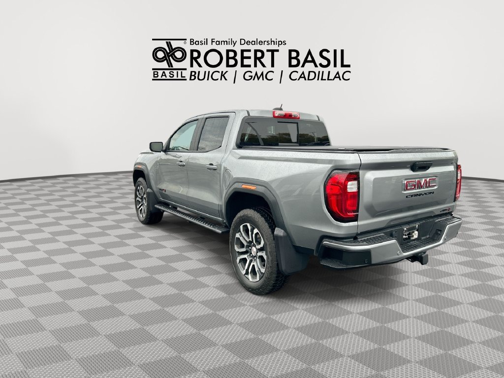 Used 2024 GMC Canyon AT4 w/ AT4 Premium Package AWD/4WD image 6