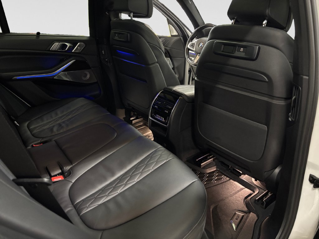 Used 2020 BMW X5 M50i w/ Executive Package AWD/4WD image 52