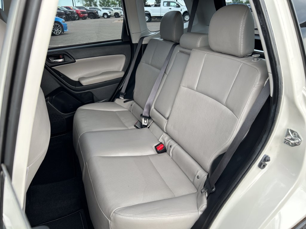 Used 2016 Subaru Forester 2.5i Limited w/ Protection Package #2 AWD/4WD image 18