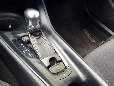 Used 2018 Toyota C-HR XLE image 26