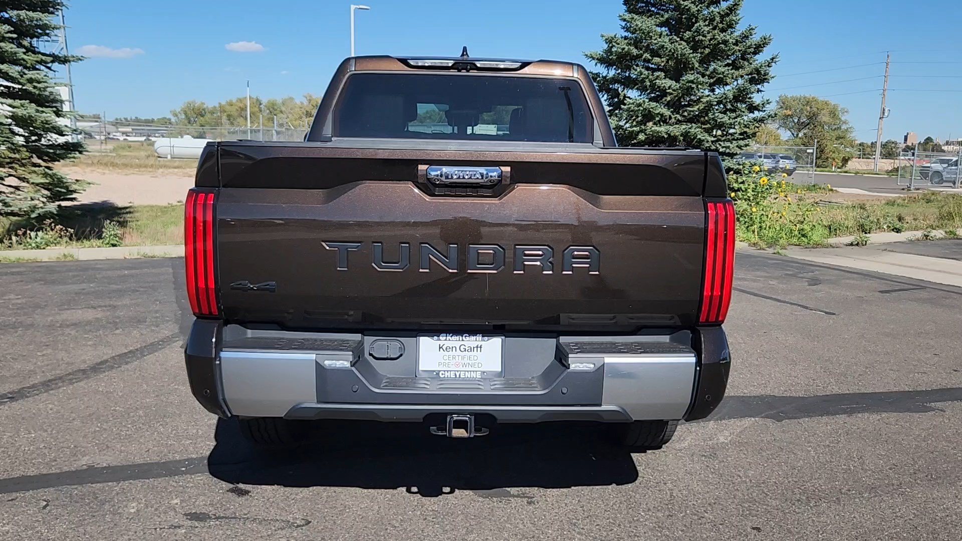 Used 2023 Toyota Tundra Limited w/ TRD Off-Road Package AWD/4WD image 20