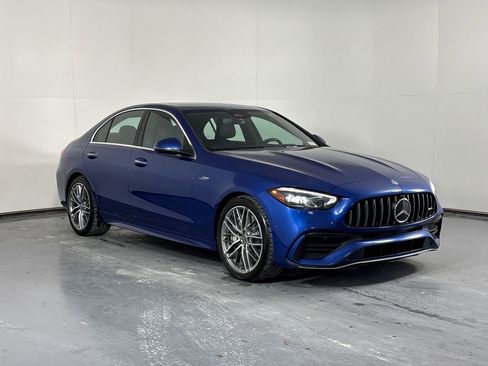 Used 2023 Mercedes-Benz C 43 AMG 4MATIC Sedan image 2