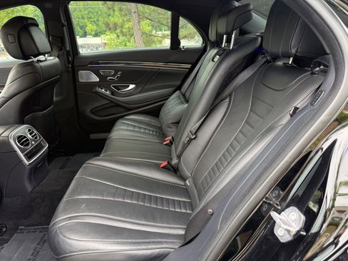 Used 2020 Mercedes-Benz S 560 Sedan image 38