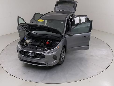 Certified 2023 Ford Escape ST-Line w/ Tech Pack #1 AWD/4WD image 44