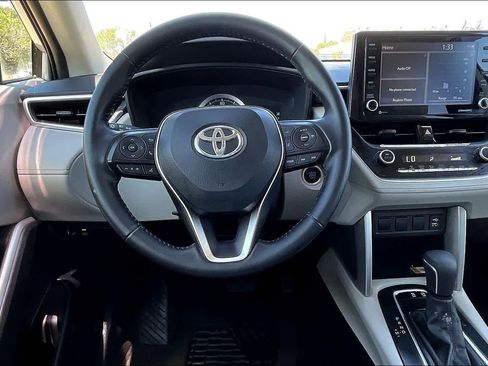 Used 2022 Toyota Corolla Cross LE image 13