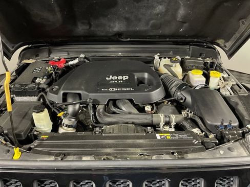 Used 2020 Jeep Wrangler Unlimited Rubicon w/ Uconnect 4C Nav & Sound Group AWD/4WD image 43