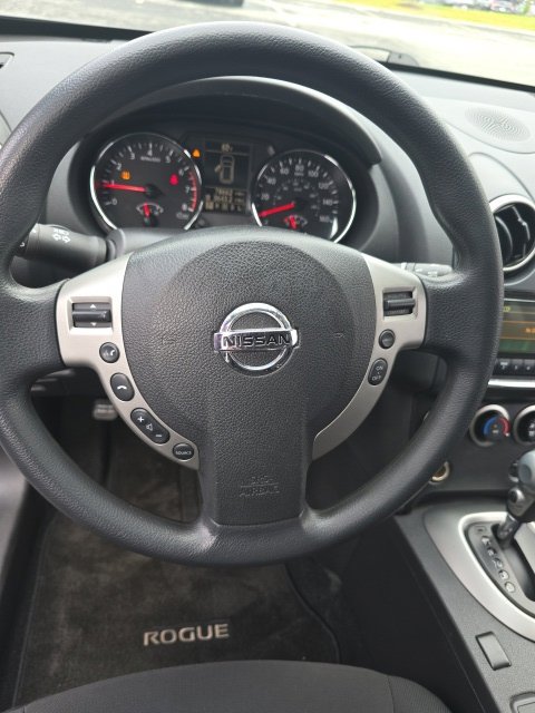 Used 2015 Nissan Rogue S w/ Convenience Package AWD/4WD image 18