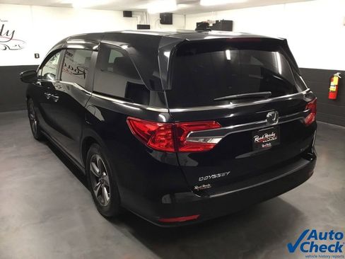 Used 2018 Honda Odyssey Touring image 7