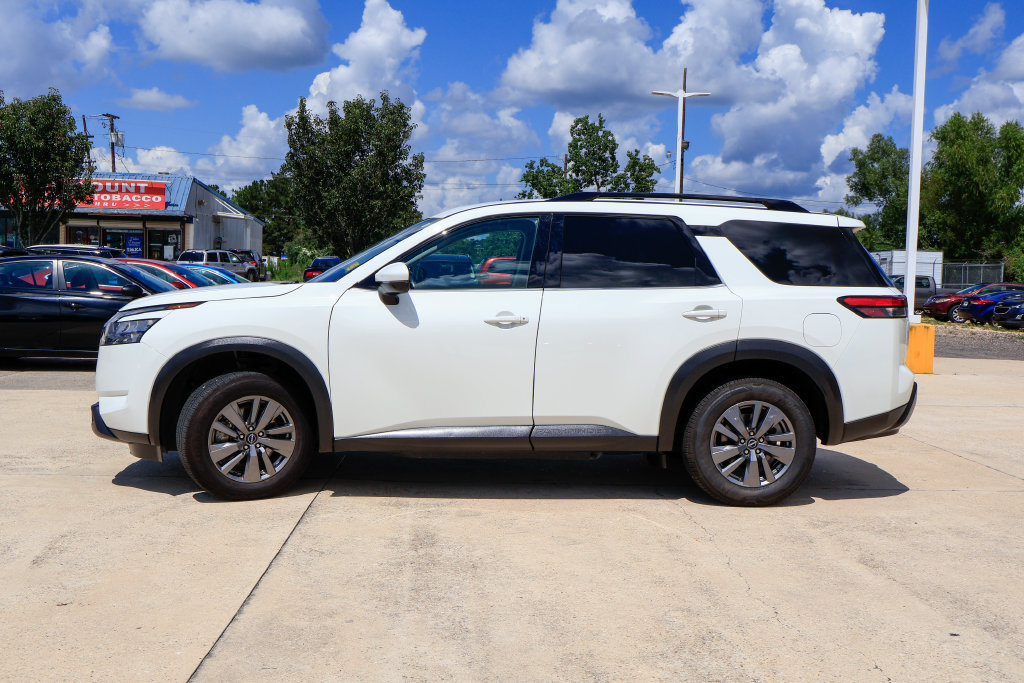 Used 2025 Nissan Pathfinder SV AWD/4WD image 26
