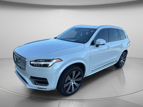 Used 2025 Volvo XC90 B6 Ultra w/ Protection Package AWD/4WD image 10