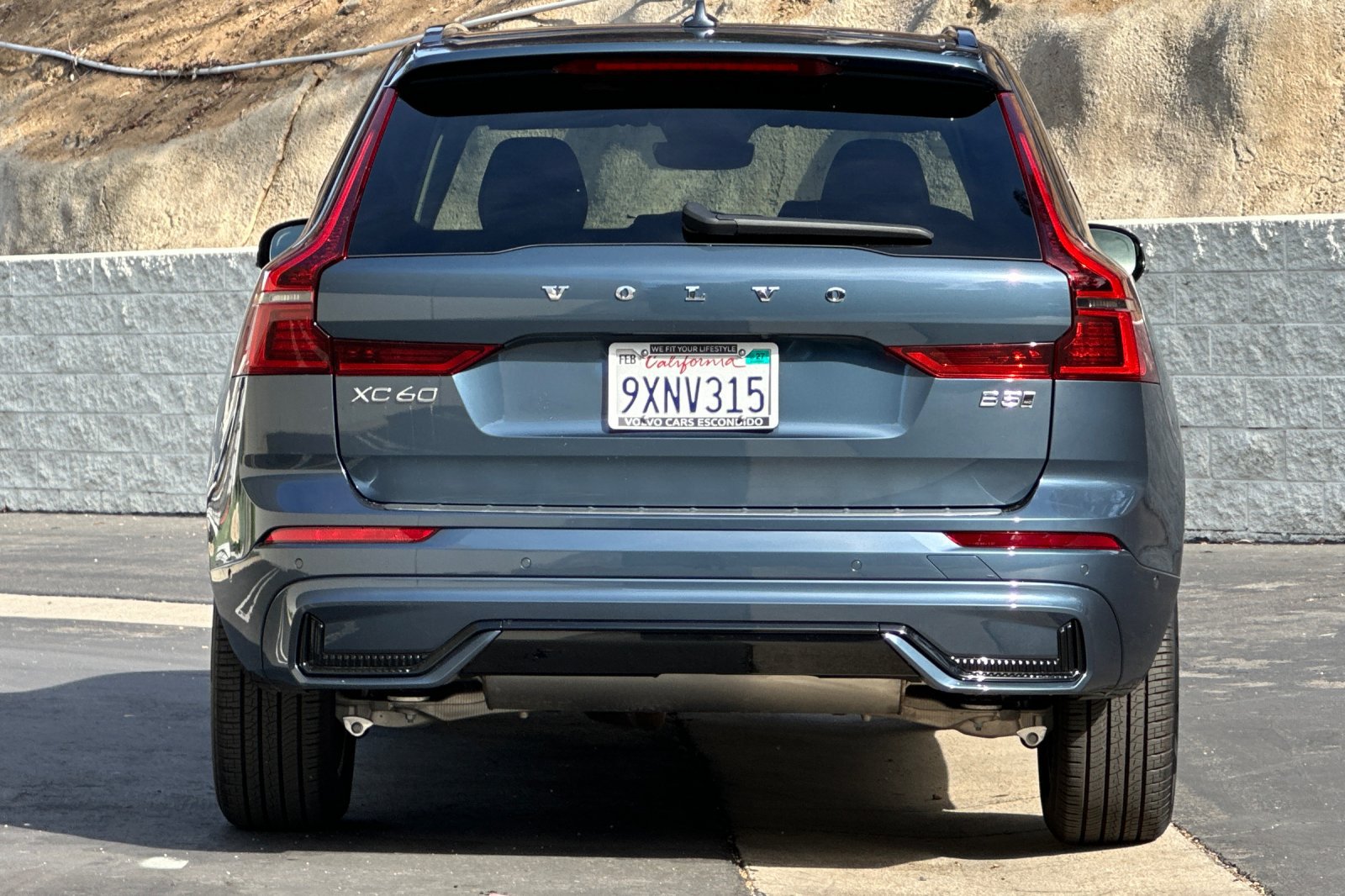 Certified 2026 Volvo XC60 B5 Plus AWD/4WD image 5