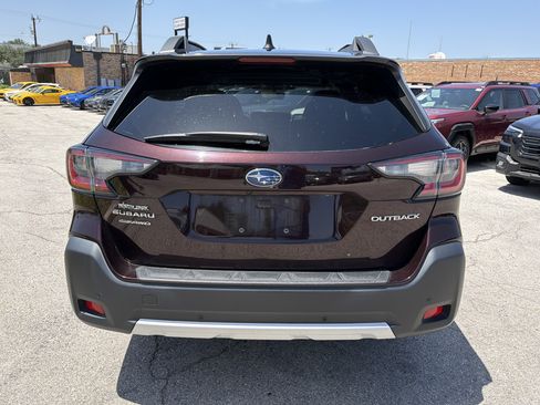 Used 2024 Subaru Outback Limited AWD/4WD image 4
