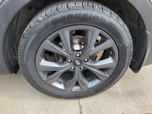 Used 2018 Hyundai Santa Fe Sport w/ 2.0T Ultimate Tech Package 05 image 25