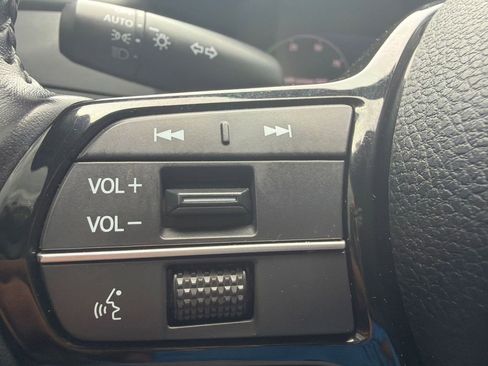 Used 2024 Honda Accord Touring image 17