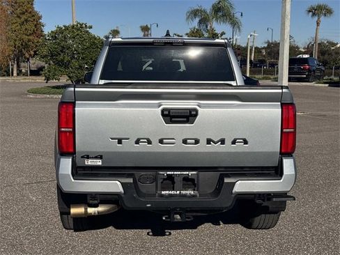 Used 2024 Toyota Tacoma TRD Sport image 5