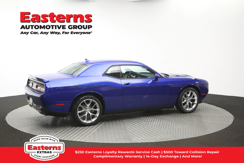 Used 2022 Dodge Challenger SXT w/ Plus Package RWD image 44
