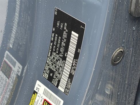 Certified 2025 Toyota Grand Highlander AWD image 13