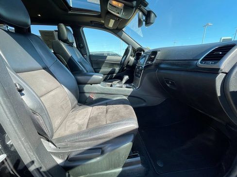 Used 2020 Jeep Grand Cherokee Altitude AWD/4WD image 24