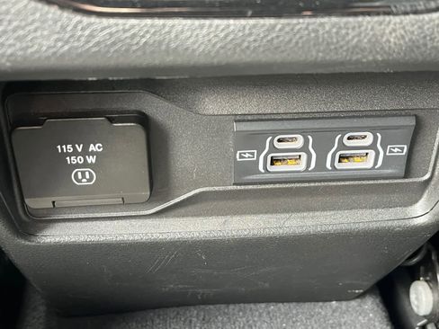 Used 2023 Jeep Grand Cherokee Altitude AWD/4WD image 22