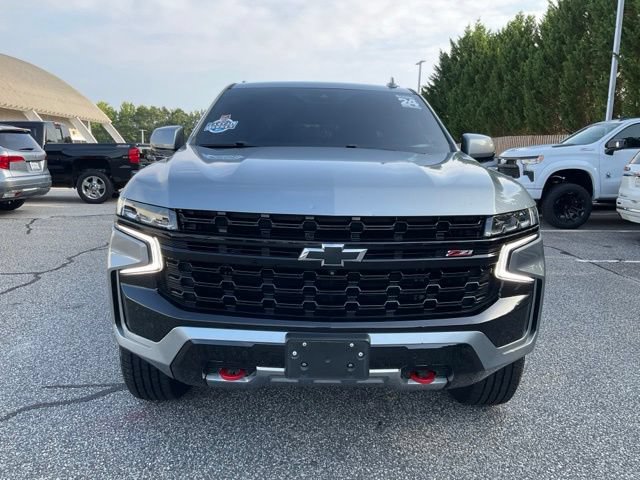 Used 2024 Chevrolet Suburban Z71 w/ Luxury Package AWD/4WD image 2