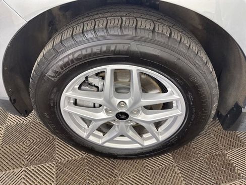 Used 2024 Ford Edge SEL image 32