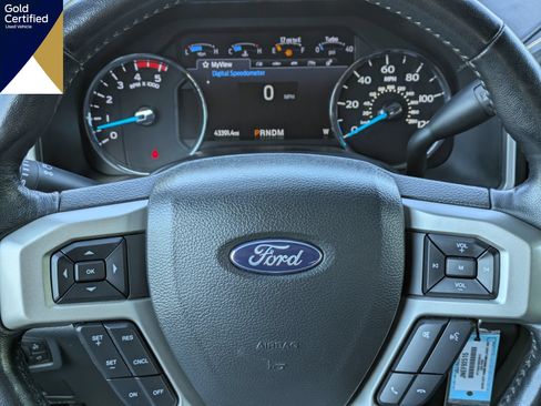 Certified 2022 Ford F250 Lariat AWD/4WD image 32