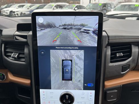 Used 2023 Ford Expedition Max Platinum image 19