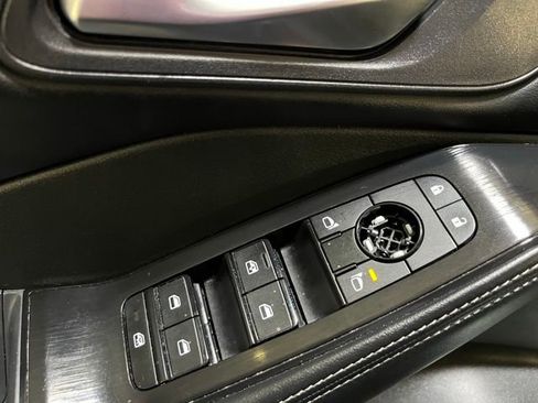 Used 2024 Nissan Rogue SV AWD/4WD image 12
