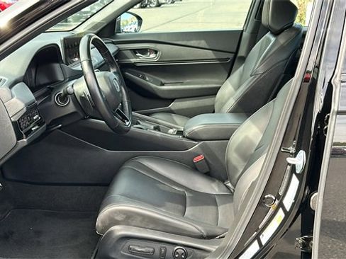 Used 2025 Honda Accord Sport image 10