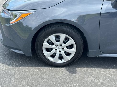 Used 2025 Toyota Corolla LE FWD image 20