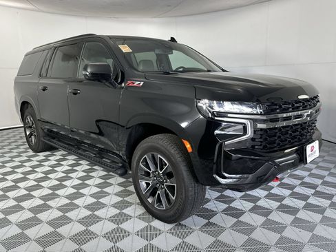 Used 2021 Chevrolet Suburban Z71 w/ Z71 Off-Road Package AWD/4WD image 2
