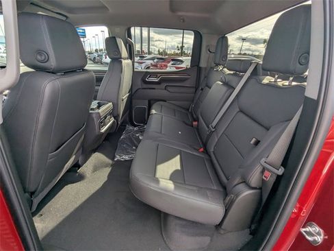 New 2026 GMC Sierra 1500 SLT image 14