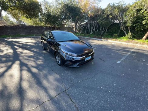 Used 2023 Kia Forte LXS image 16