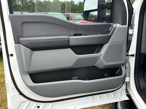 Used 2023 Ford F350 XLT w/ FX4 Off-Road Package image 20