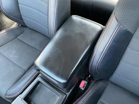Used 2016 Toyota Camry SE FWD image 26