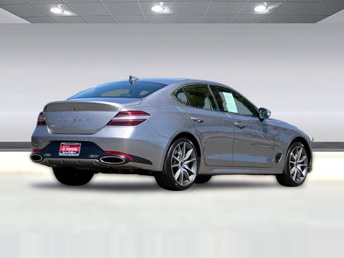 Used 2026 Genesis G70 2.5T RWD image 9