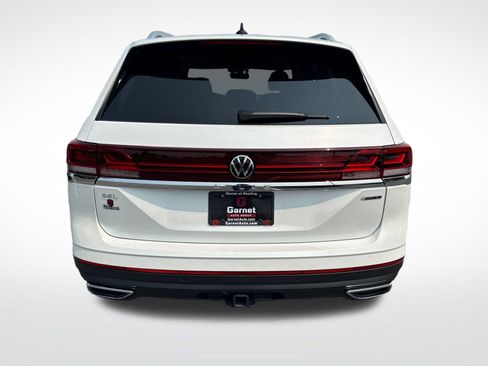 Certified 2026 Volkswagen Atlas SEL AWD/4WD image 4