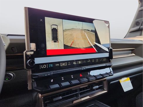 New 2025 GMC Hummer EV 2X w/ Extreme Off-Road Package image 19