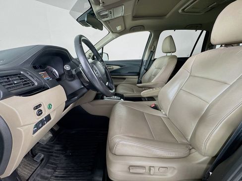 Used 2017 Honda Pilot Touring image 26