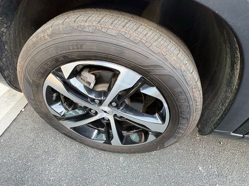 Used 2024 Chevrolet Trax RS image 8