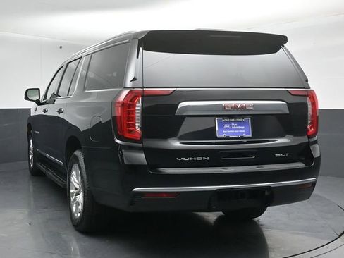 Used 2023 GMC Yukon XL SLT w/ SLT Premium Package AWD/4WD image 2