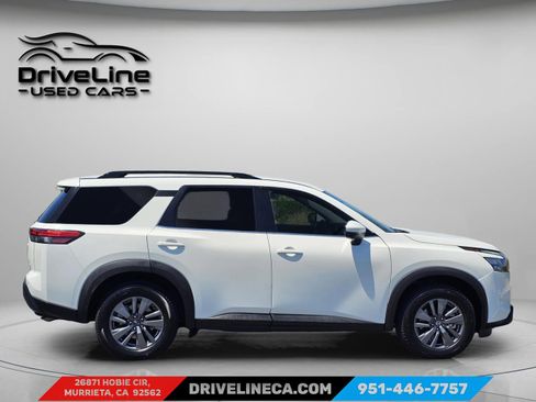 Used 2024 Nissan Pathfinder SV FWD image 13