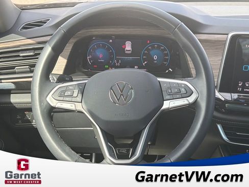 Used 2025 Volkswagen Atlas SEL Premium R-Line image 15